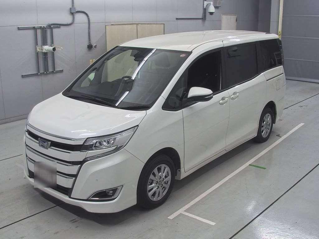 Toyota Noah Hybrid G Premium Pkg